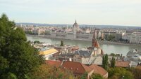 Vista del parlamento a Budapest