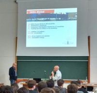 Il prof.Lanini ed il referente IKEA Andrea Colzani durante l'incontro