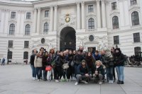 foto di gruppo (5AE 5BE)-Biblioteca di Vienna