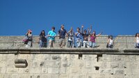 Alcuni alunni sulle mura di Aigues Mortes