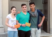 I tre ragazzi premiati: Joyce, Federico e Thomas