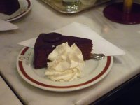 fetta di torta sacher- Sacher Hotel