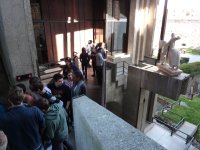 Un momento della visita alla mostra