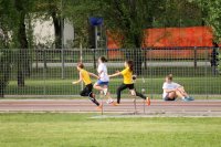 Secondo cambio staffetta allieve tra Verini e Gola