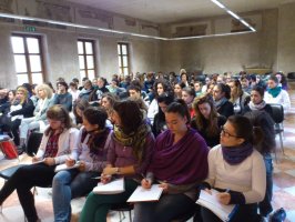 Gli alunni di quinta assistono all'incontro